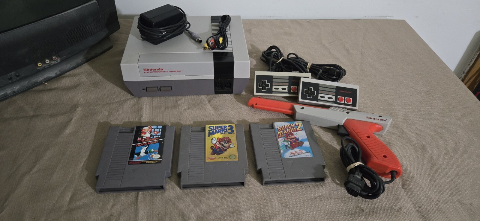 Nintendo NES Console Bundle Tested And Working