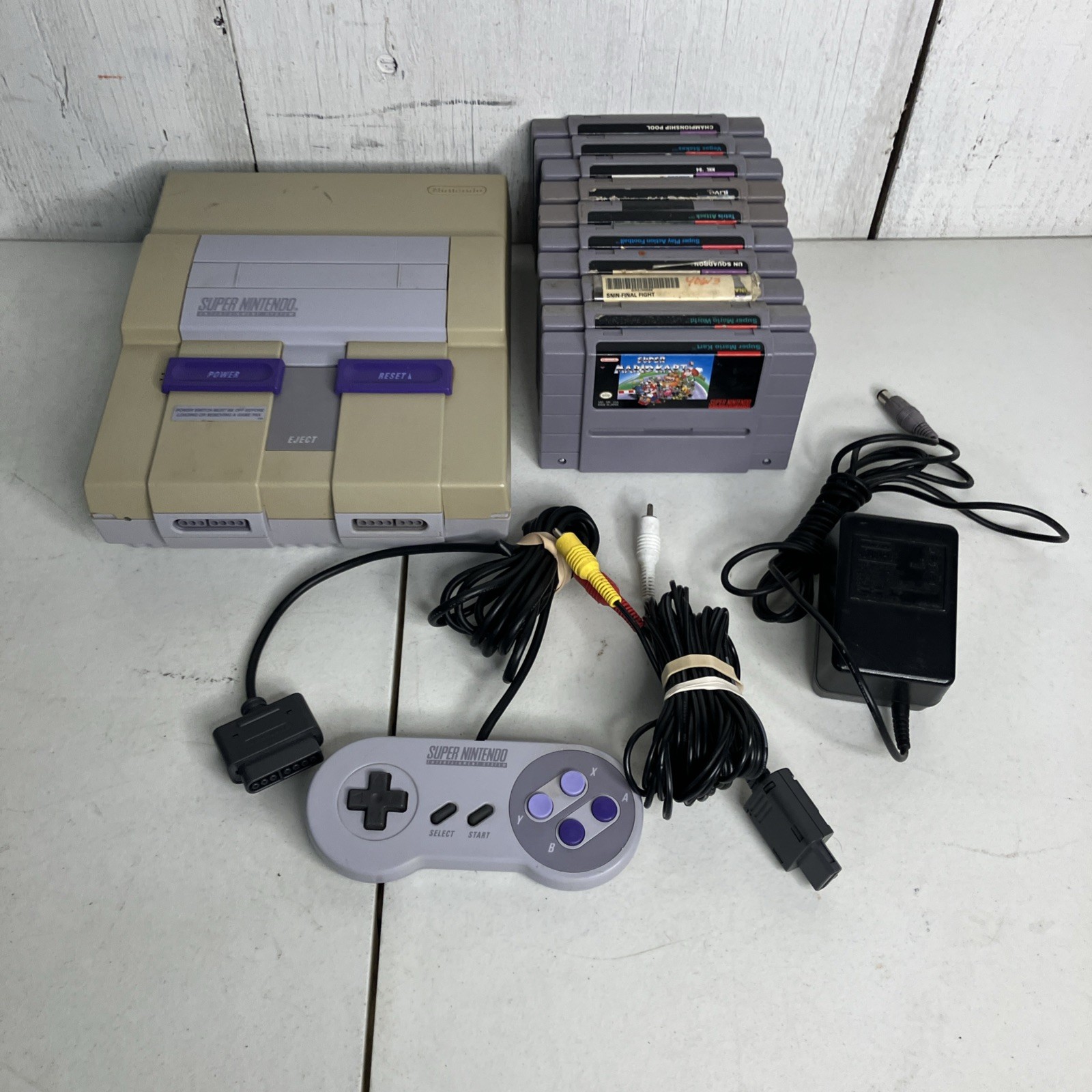 Super Nintendo SNES System Console Bundle W/ 10 Games Mario World Mario Kart
