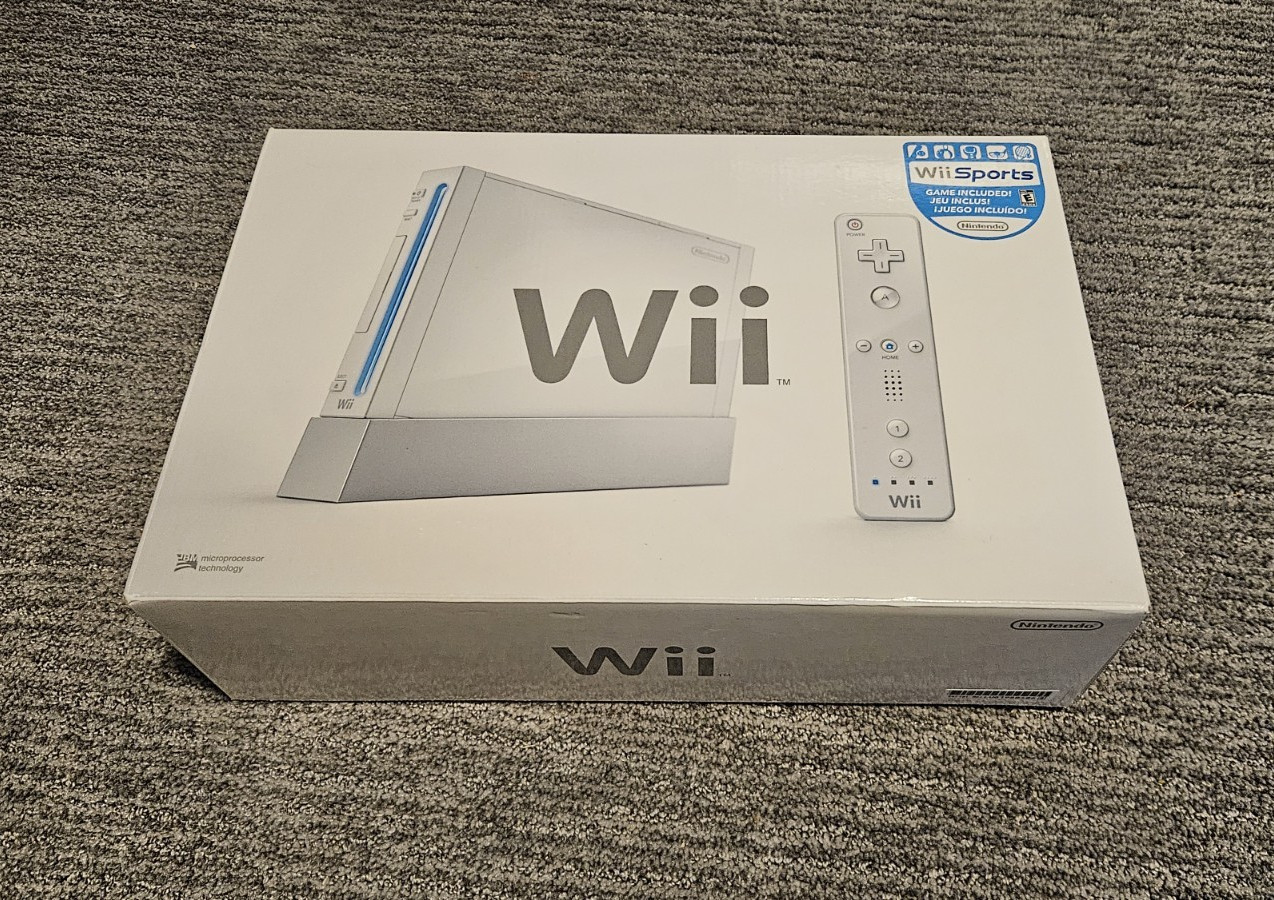Nintendo Wii Console White Wii Sports Bundle RVL-001 NTSC-U/C (US/Canada)