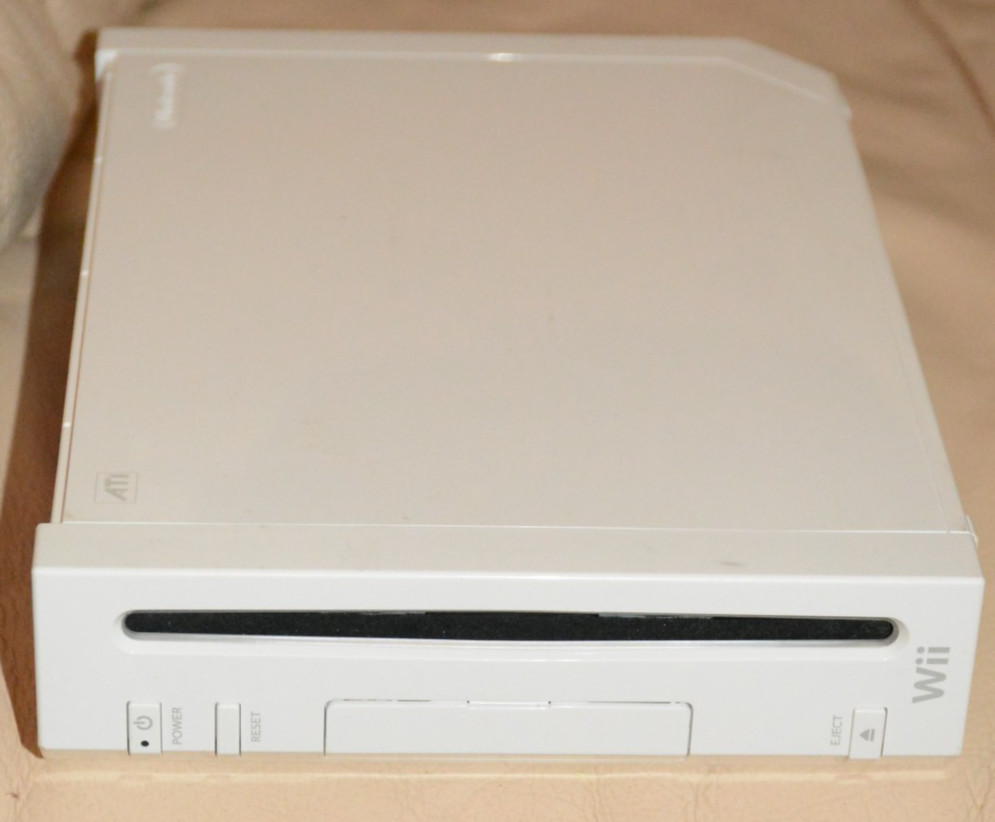 Nintendo Wii Replacement Game cube Compatible RVL-001 Console ONLY