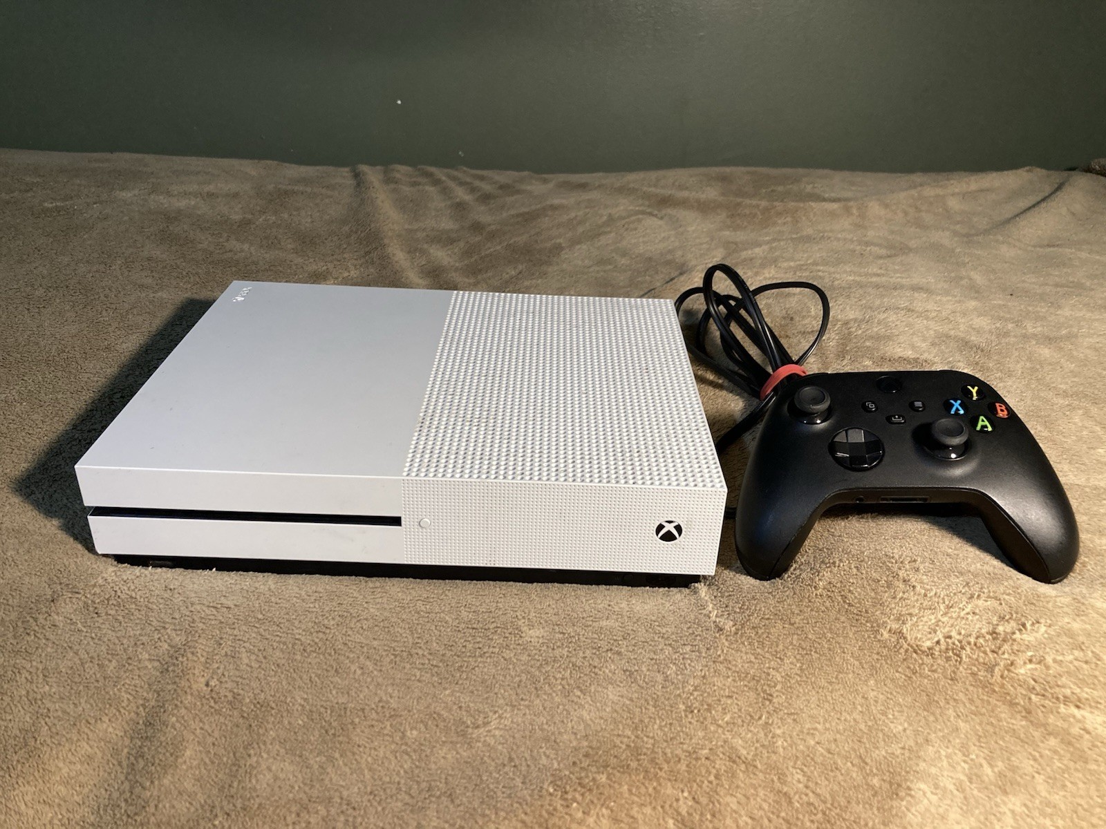 Xbox One S 500GB Console White Tested Working Controller
