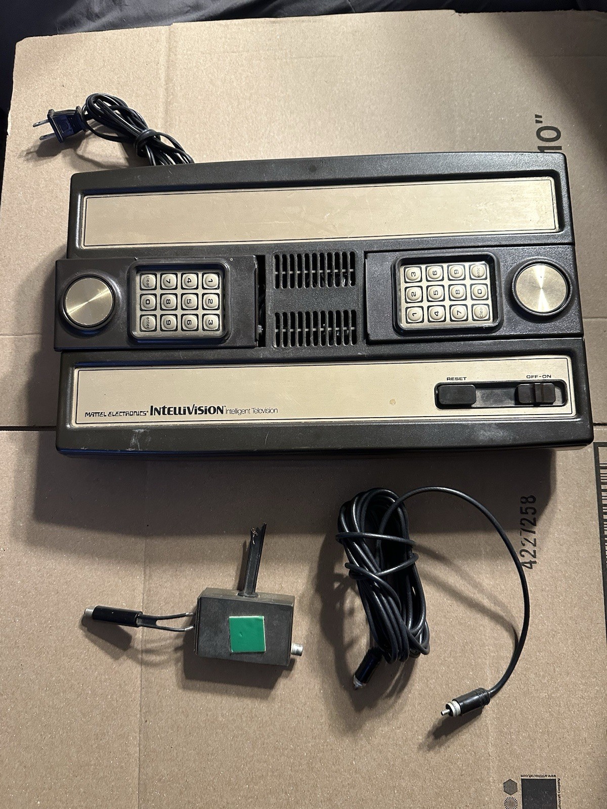 Mattel 2609 Intellivision Game Console With Games