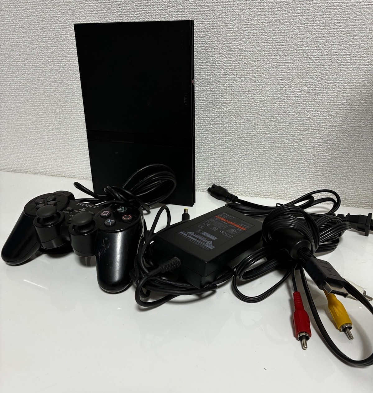 Sony PlayStation 2 PS2 Slim SCPH-70000 Tested Working w/ Controller Japan