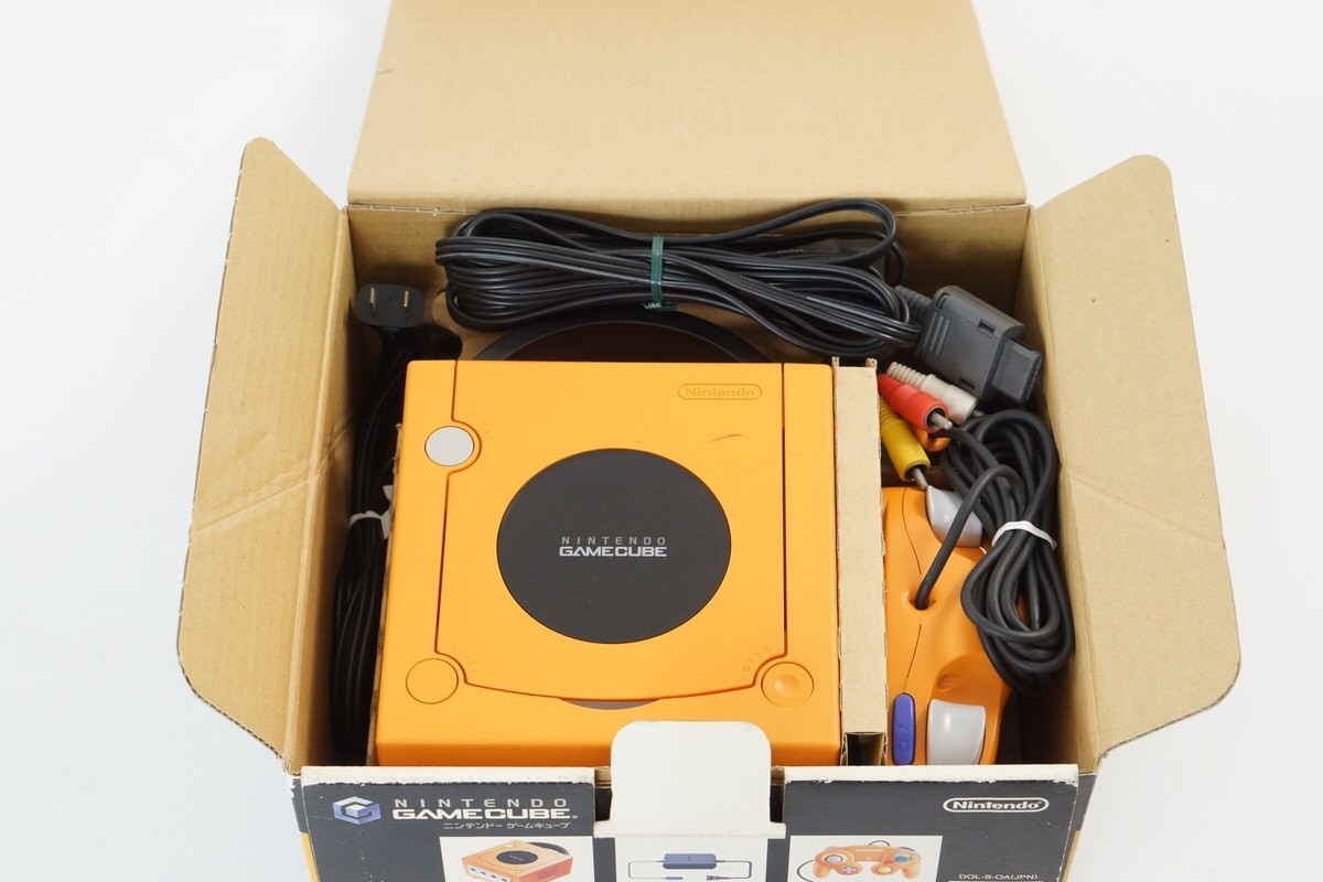 Gamecube Orange Console Boxed DOL-001JP For Japan Game Tested System DN11110503