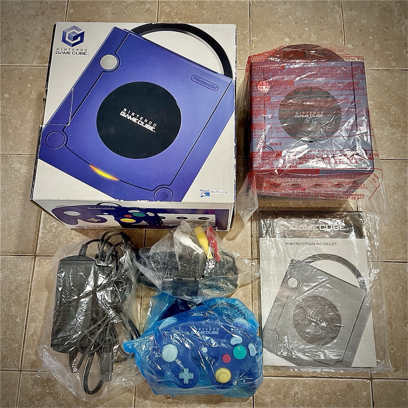 Nintendo GameCube Console Indigo COMPLETE in Box CIB System Nice Clean Purple