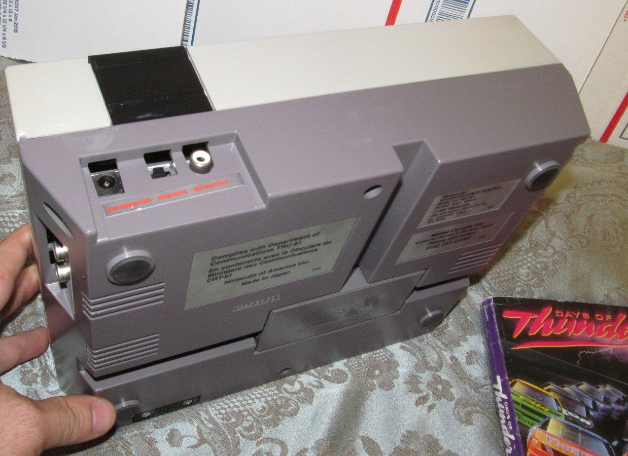Nintendo NES Console System 2 dog bone & 10 Game Mario Bundle Tested / Works