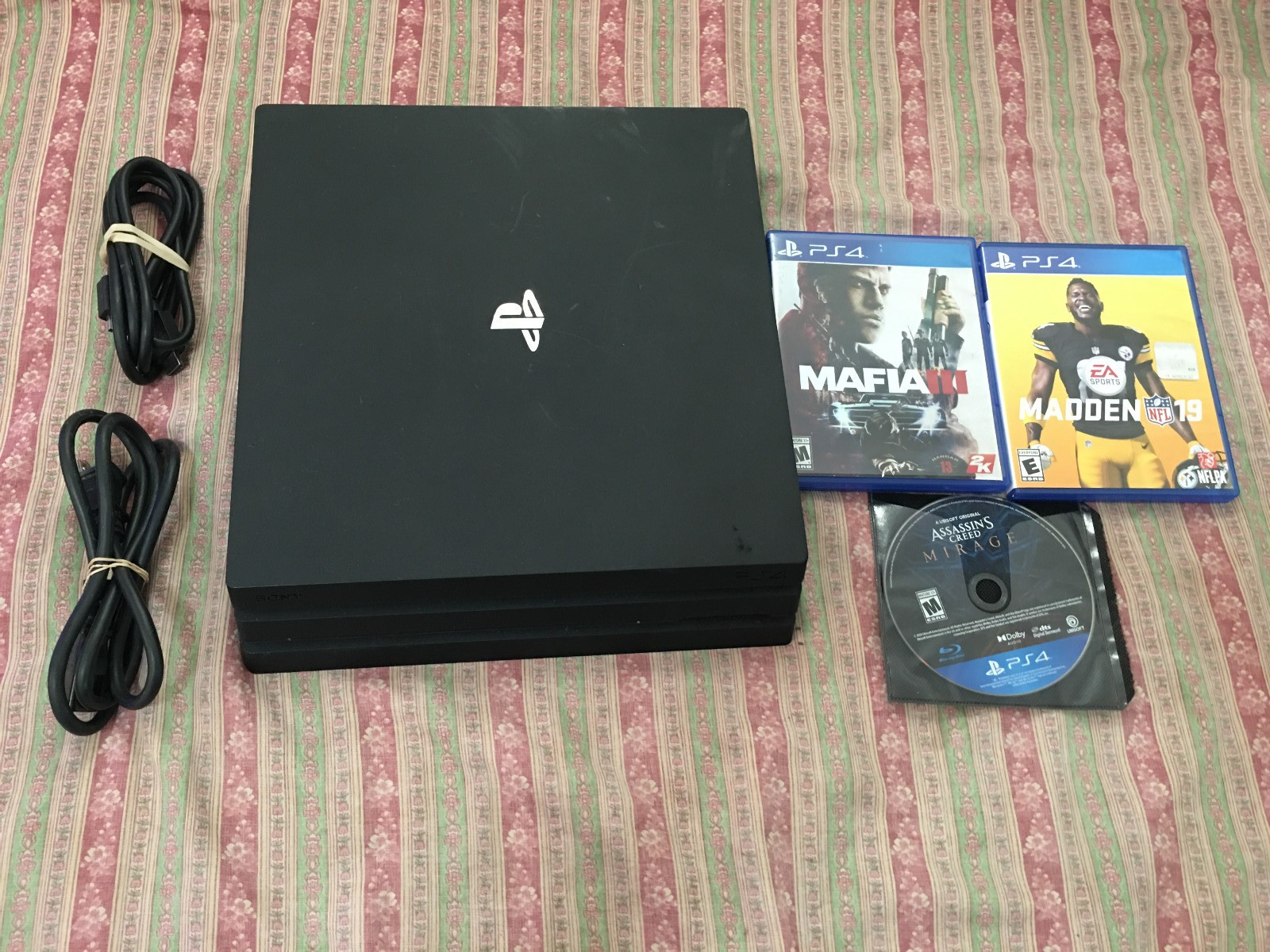 Sony PlayStation 4 PS4 Pro 1Tb system bundle