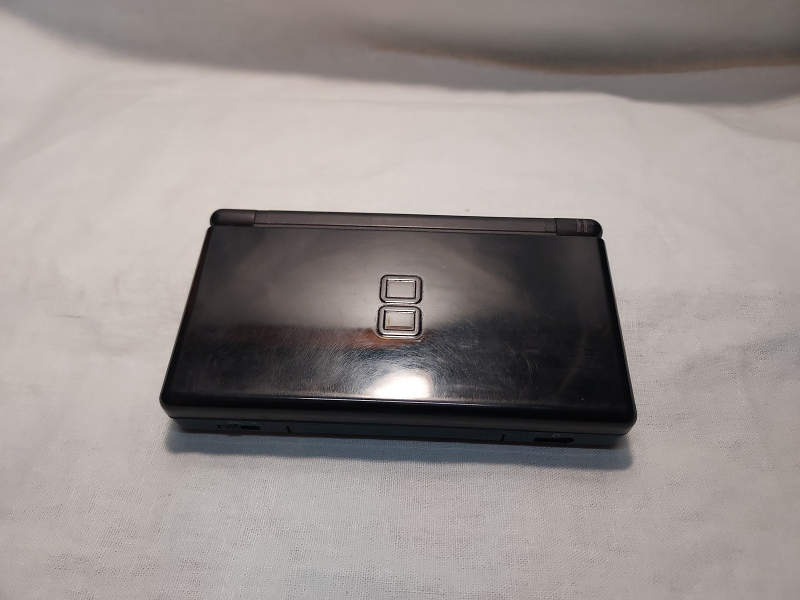 Nintendo DS Lite Handheld System – Onyx Black W/Stylus & Slot 2 Cover