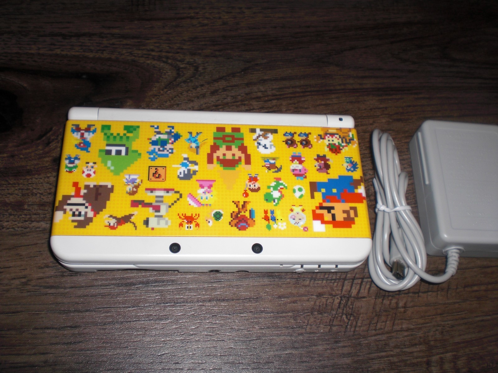 Nintendo New 3DS Mario 3D Land Console System Plays 3DS DS 2DS Game RARE LIMITED