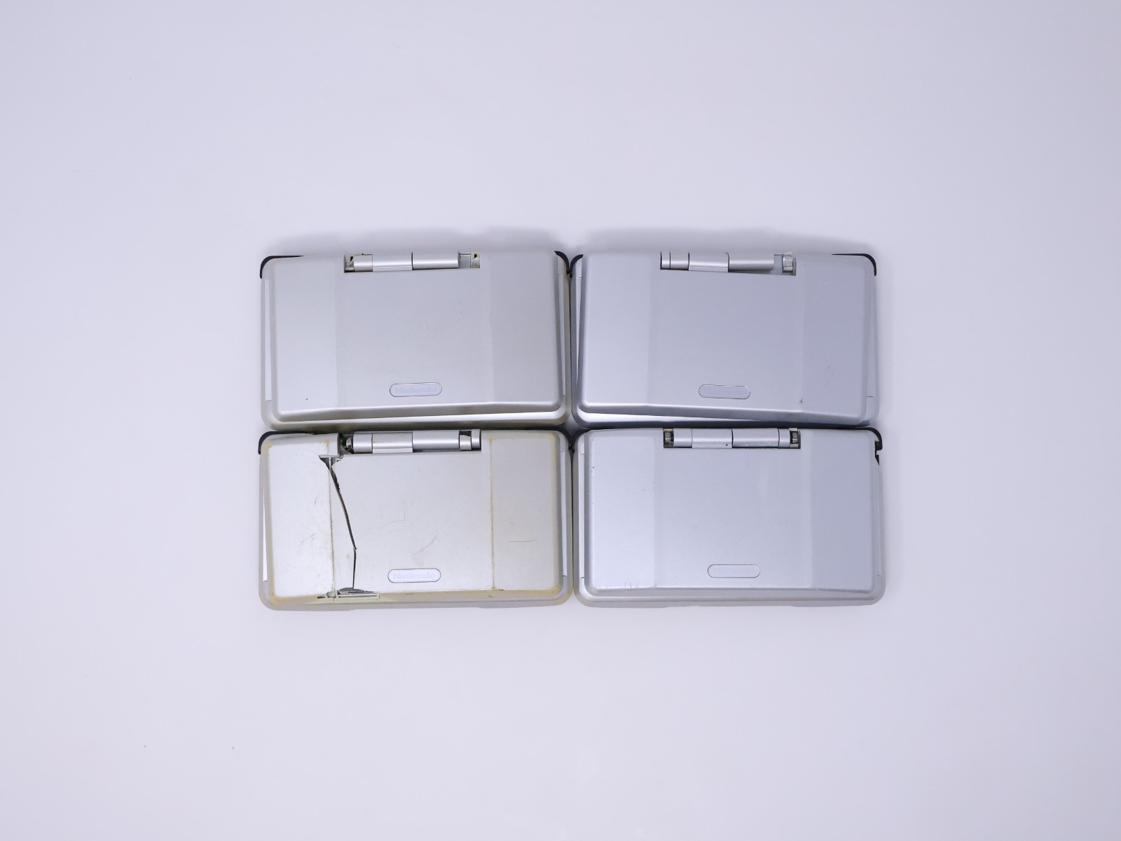 Nintendo DS Original NTR-001 Console Silver Lot of 4 Broken Hinge For Parts