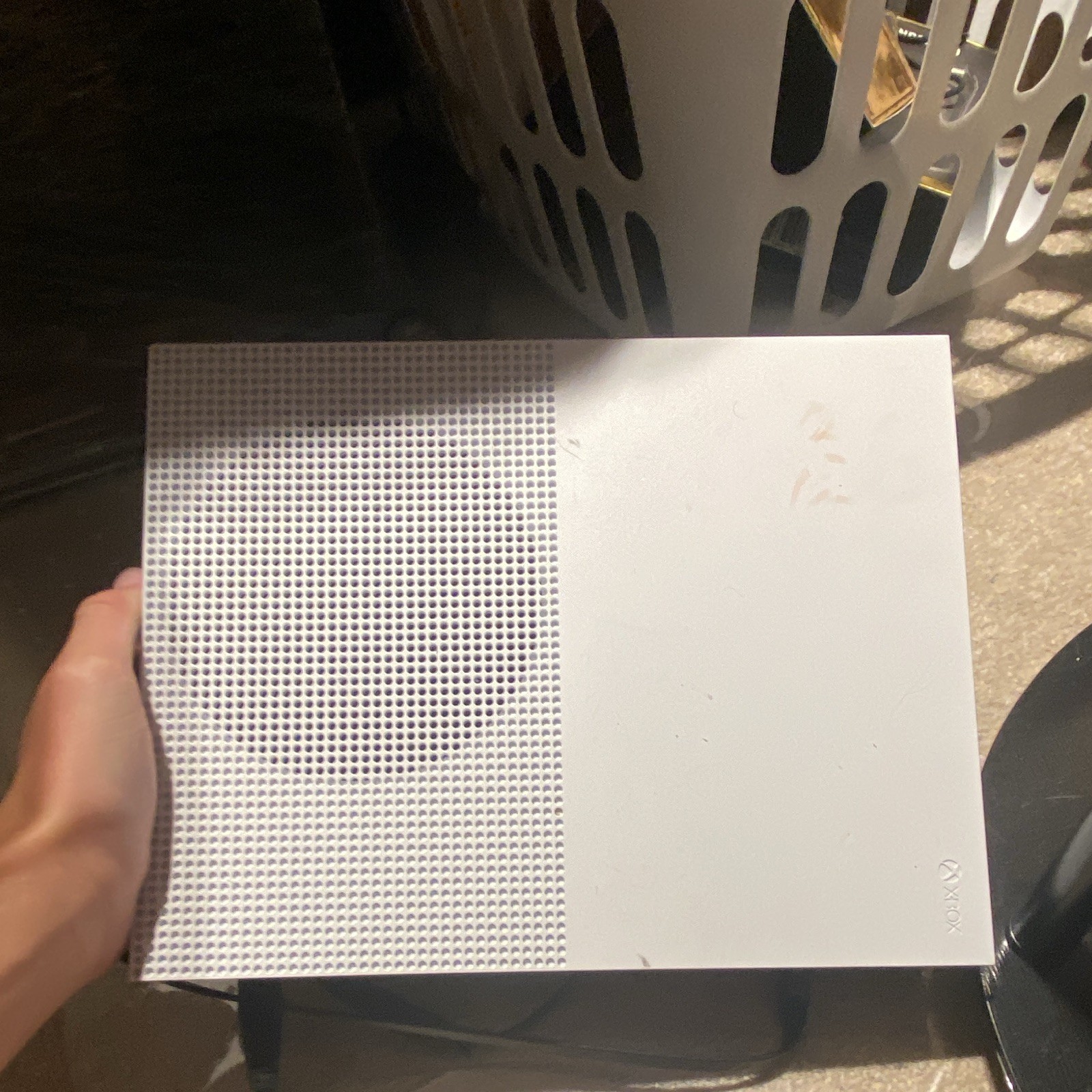 Microsoft Xbox One S White Home Console 4K UHD Blu-Ray Compatible MPN 1681