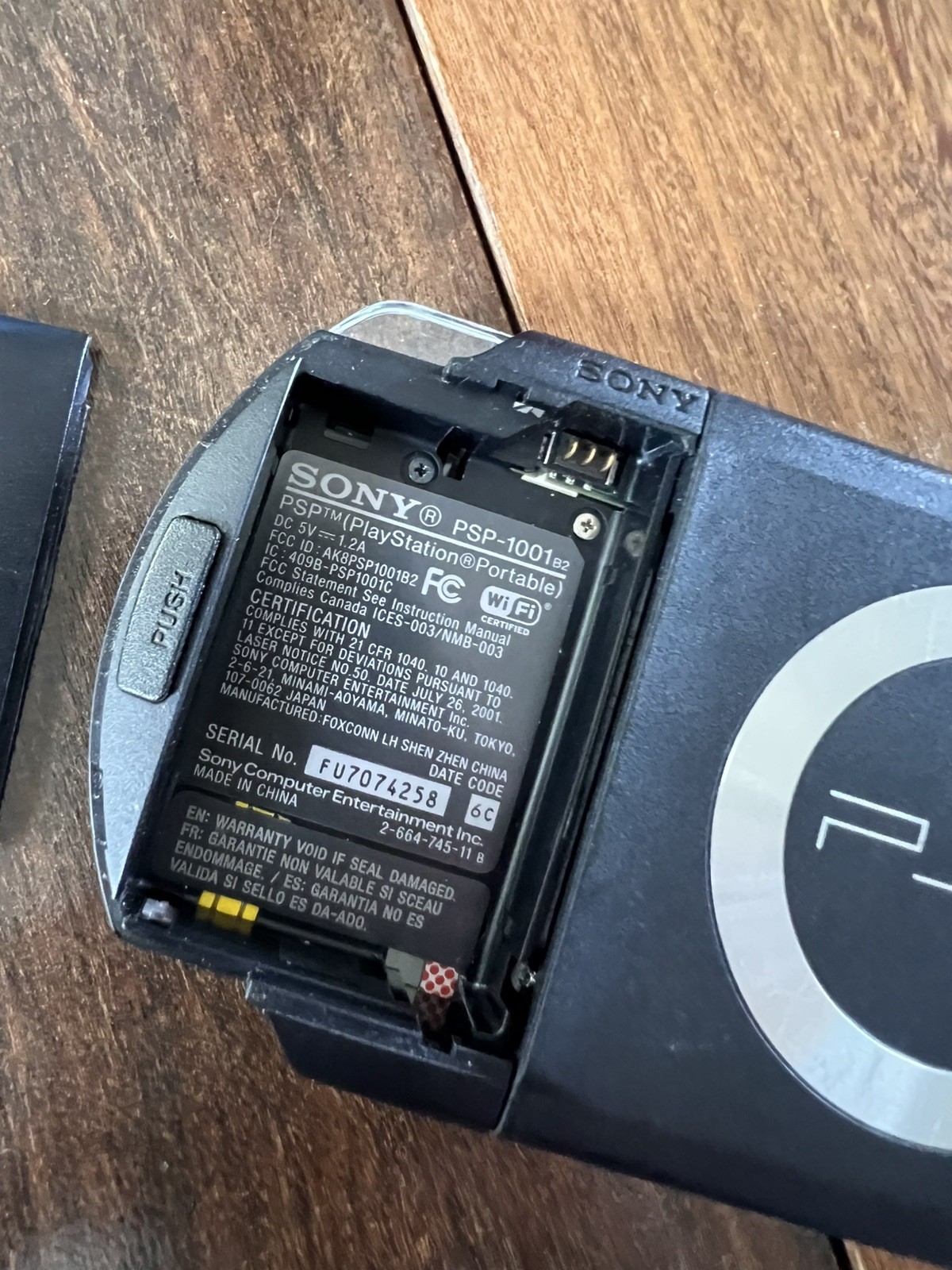 Sony PSP 1001 Console Bundle Tested Working w/ Charger Case Memory Card Game