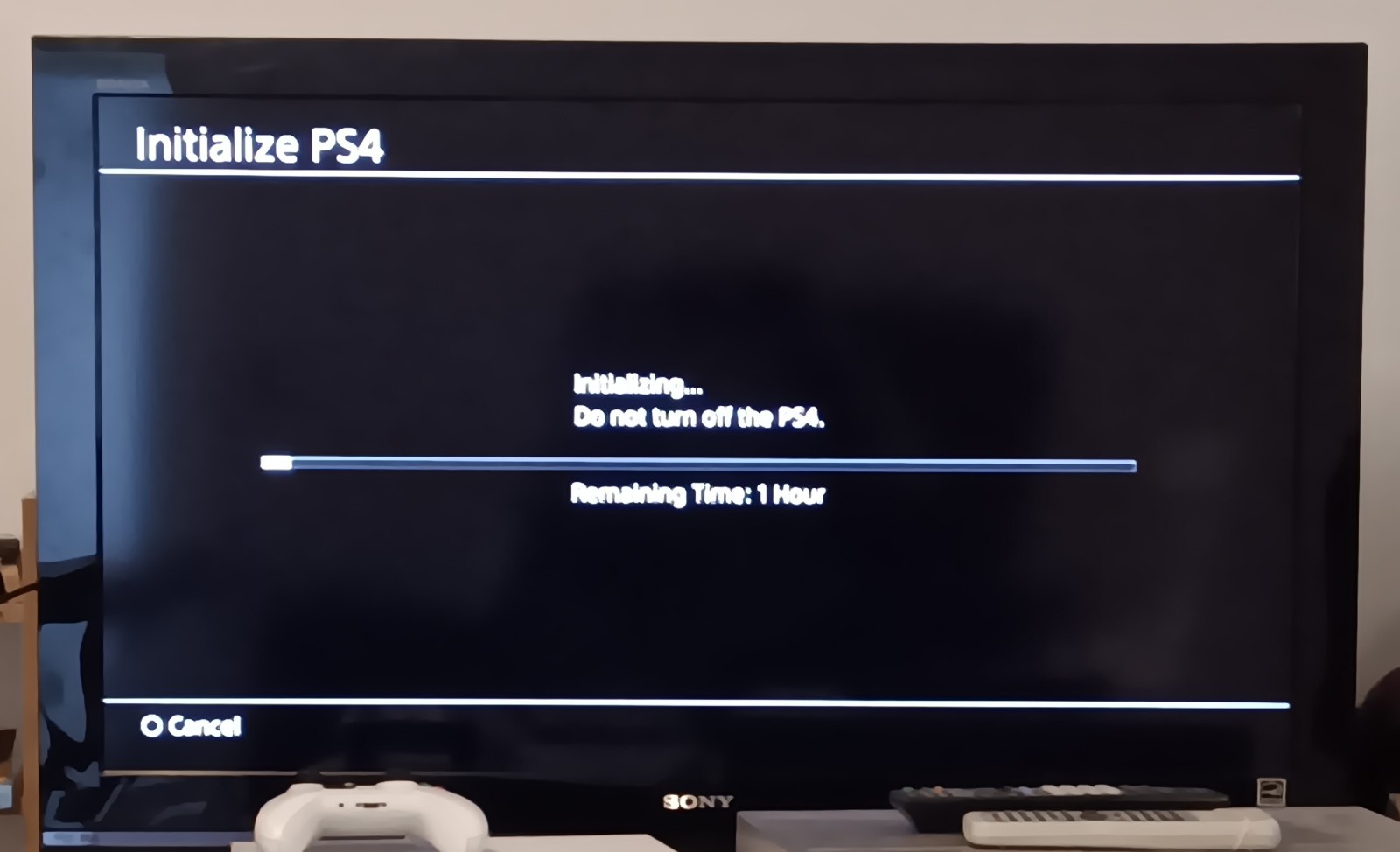PlayStation 4 Slim Edition 1000 GB Console w/ Controller & The Show23 – Tested