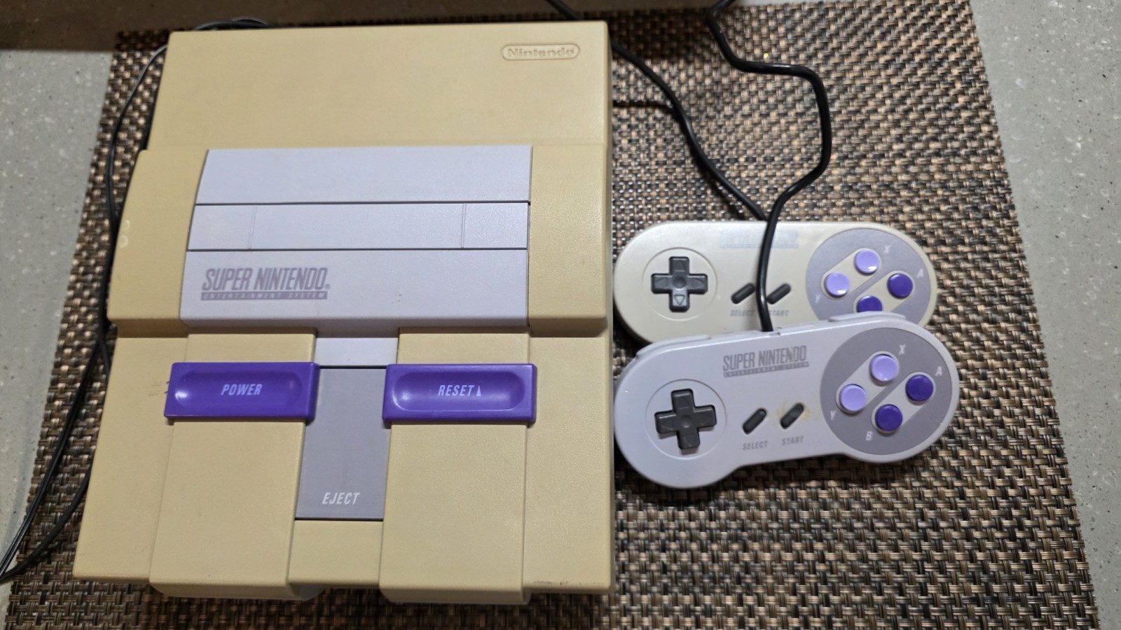 Nintendo SNES Super Nintendo Console Gray Purple w/ 2 Controllers & Adapter