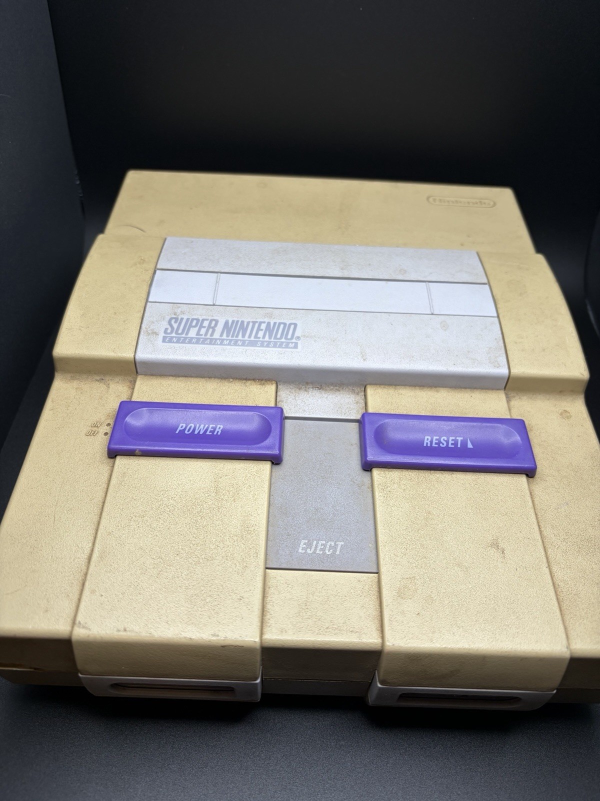 Nintendo SNES Home Console – Gray – Bundle – Cords, Controllers, And Game
