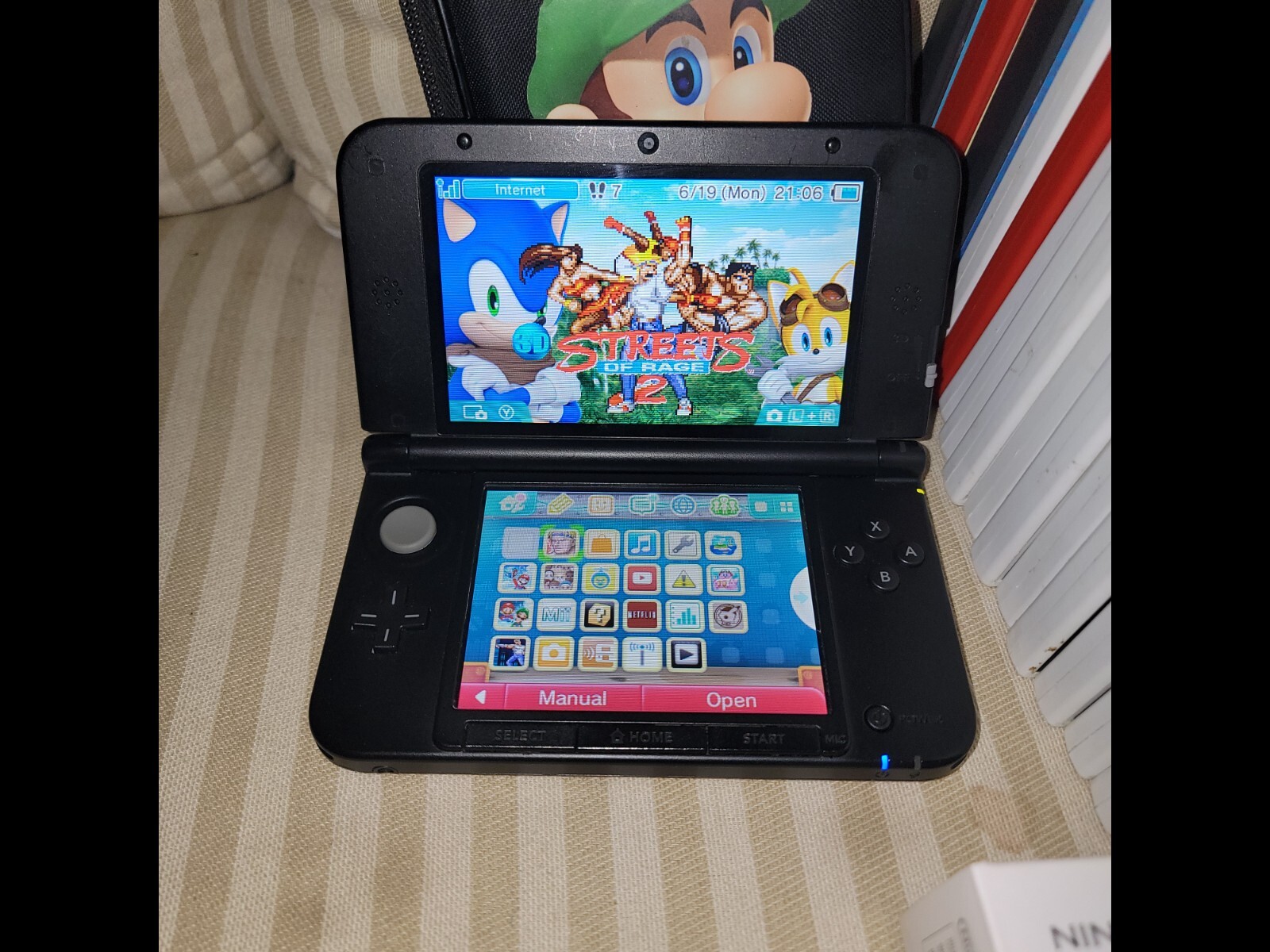 Nintendo 3DS XL Mario & Luigi Dream Team 4GB Handheld System – Silver
