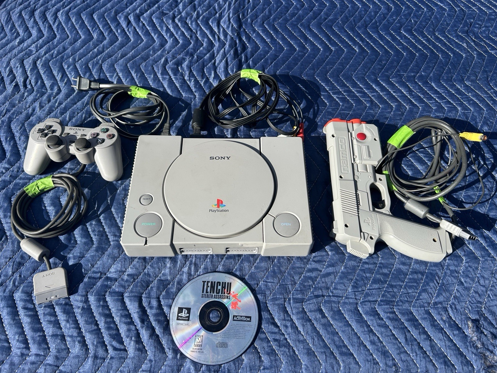 Sony PlayStation 1 Gray Console w/ Controller, Light Gun, Tenchu Game