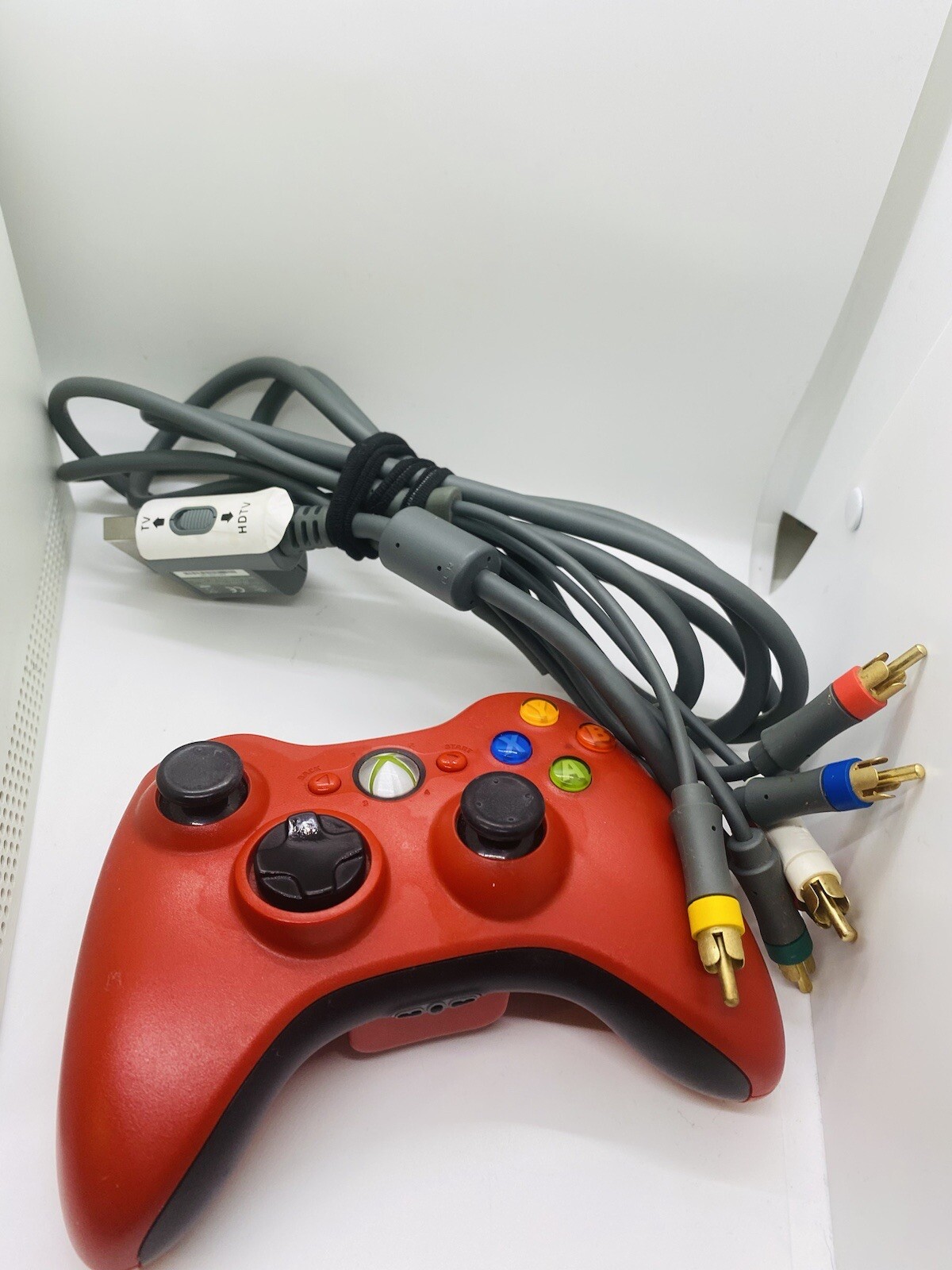 Microsoft Xbox 360 White 64MB Console with RED Wireless Controller NO POWER COR