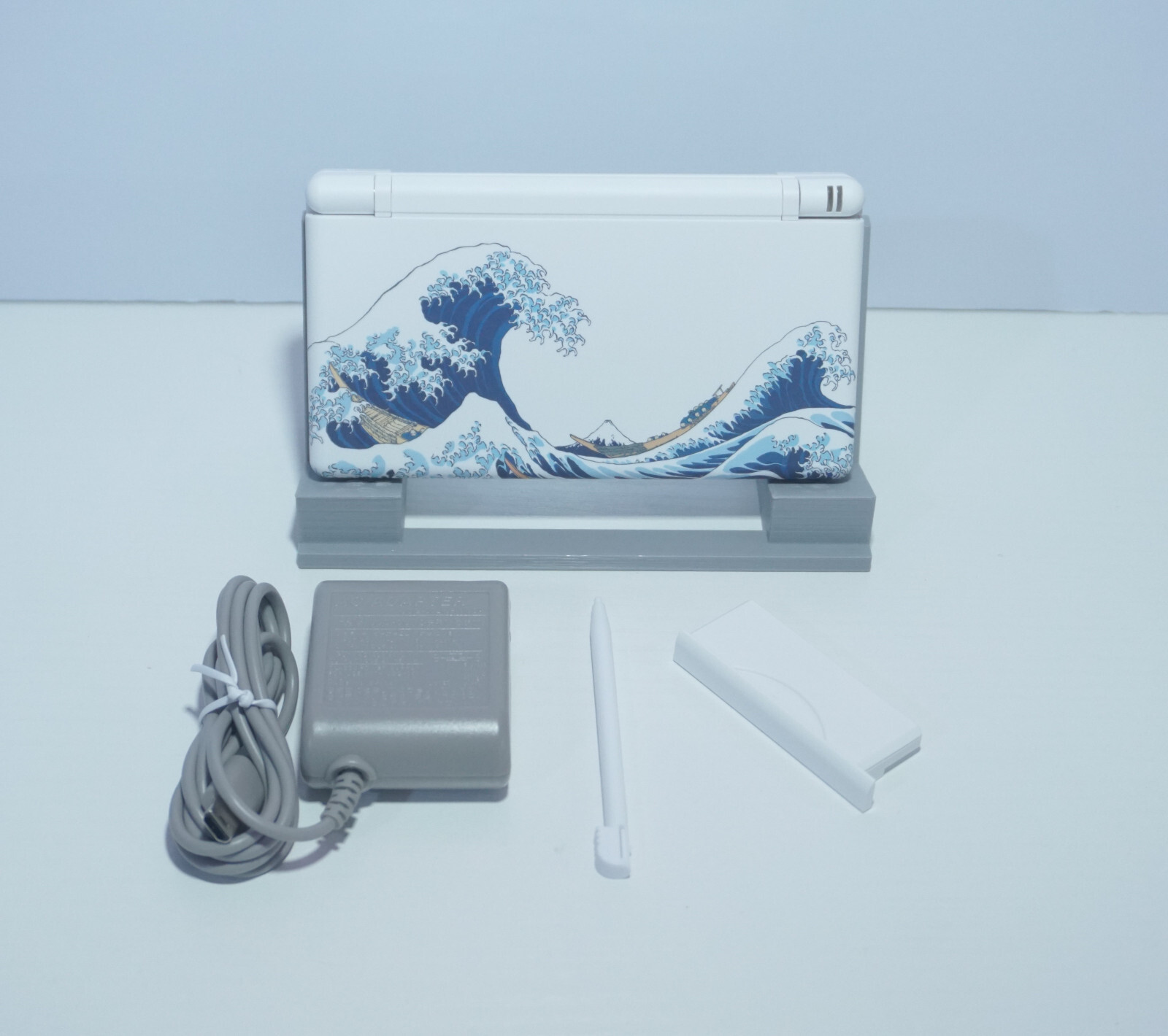 Nintendo DS Lite White & Blue “The Wave” Handheld Game System with Charger