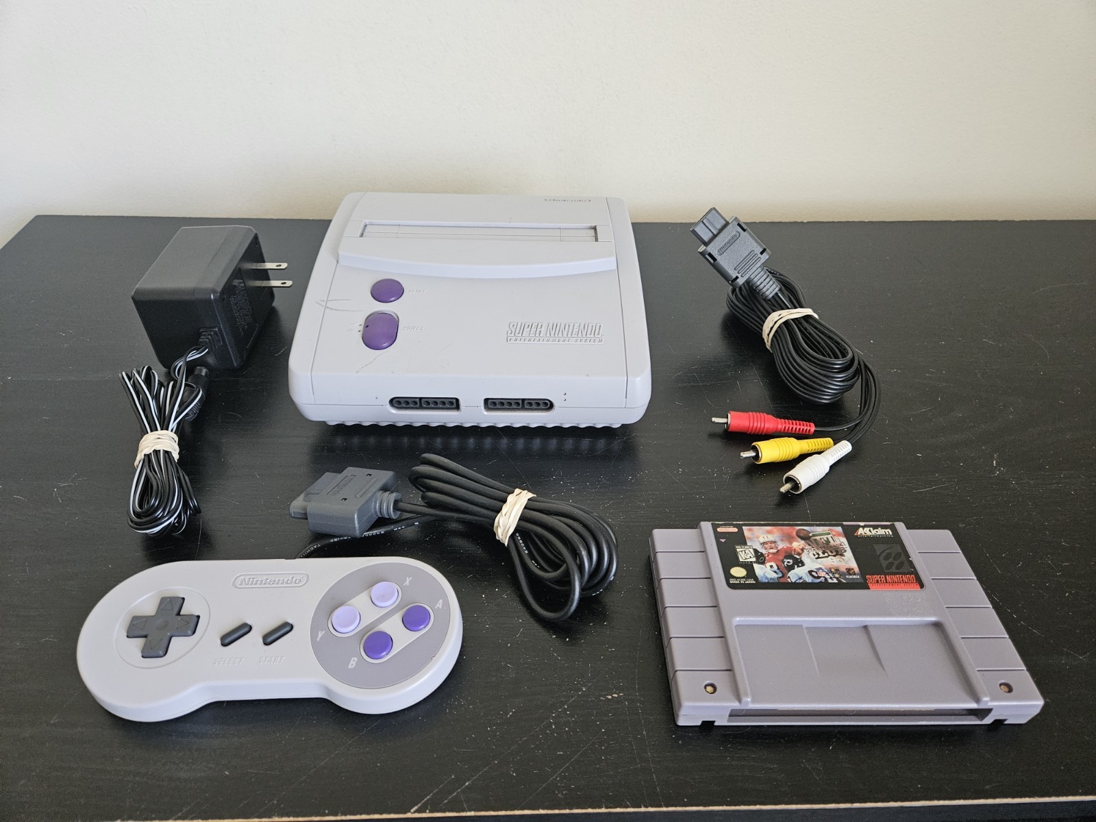 Super Nintendo SNES JR Console (SNS-101) Bundle Controller Game Used Tested
