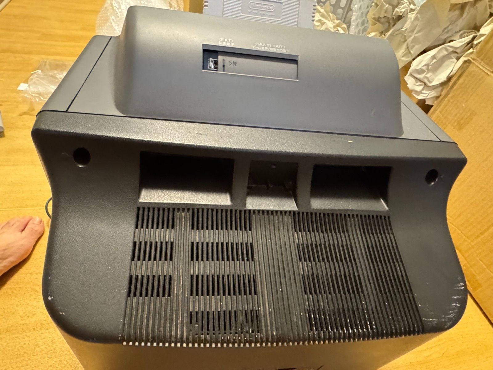 [Tested and Working] Retro Game Console: Super Famicom with Built-in TV: 14G-SF1