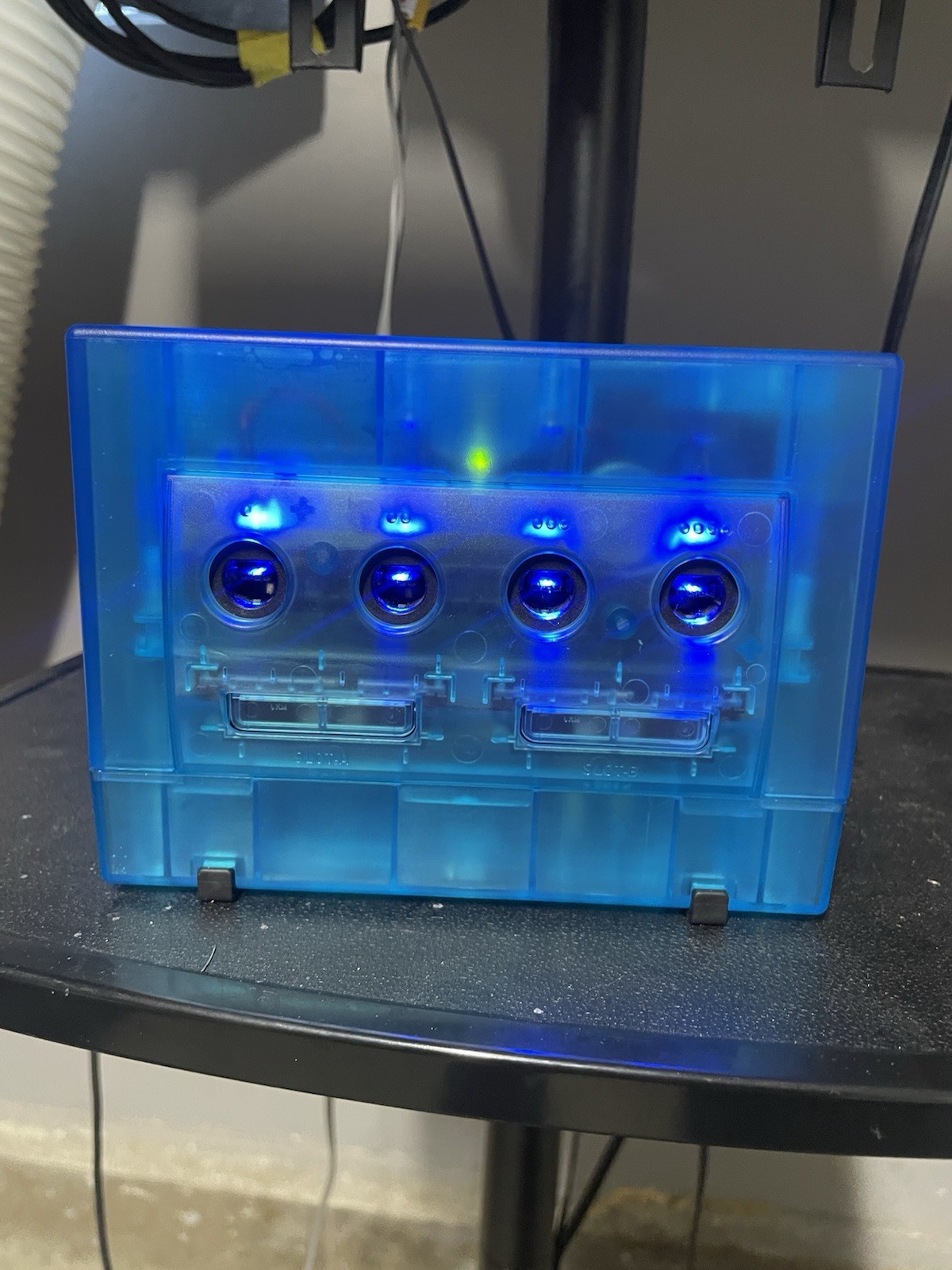 Nintendo GameCube Blue region switch controller port light mod