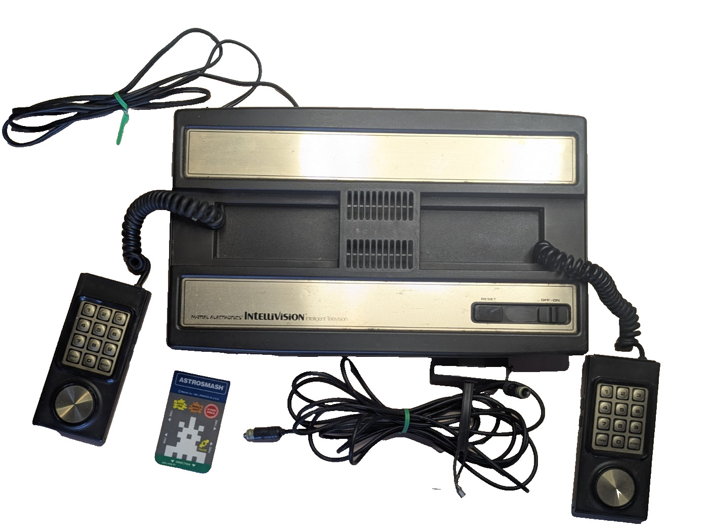 Mattel Intellivision 1979 Console Model 2609 Dual Controller Powers Up