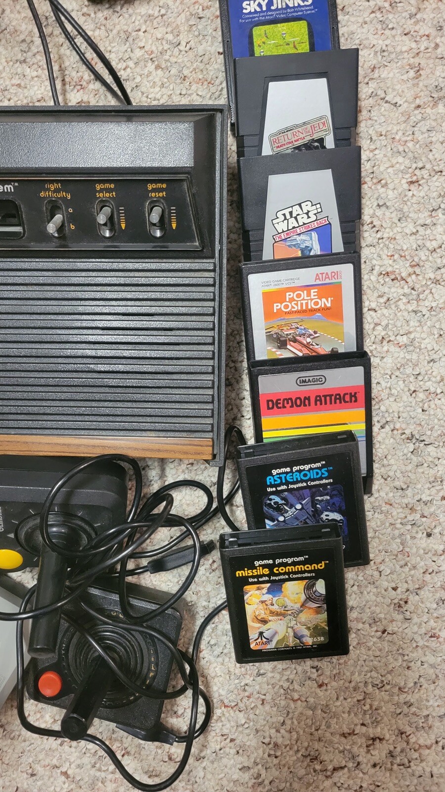 Atari 2600 Sixer Taiwan Variant CX-2600 . 15 Games + AC adapter