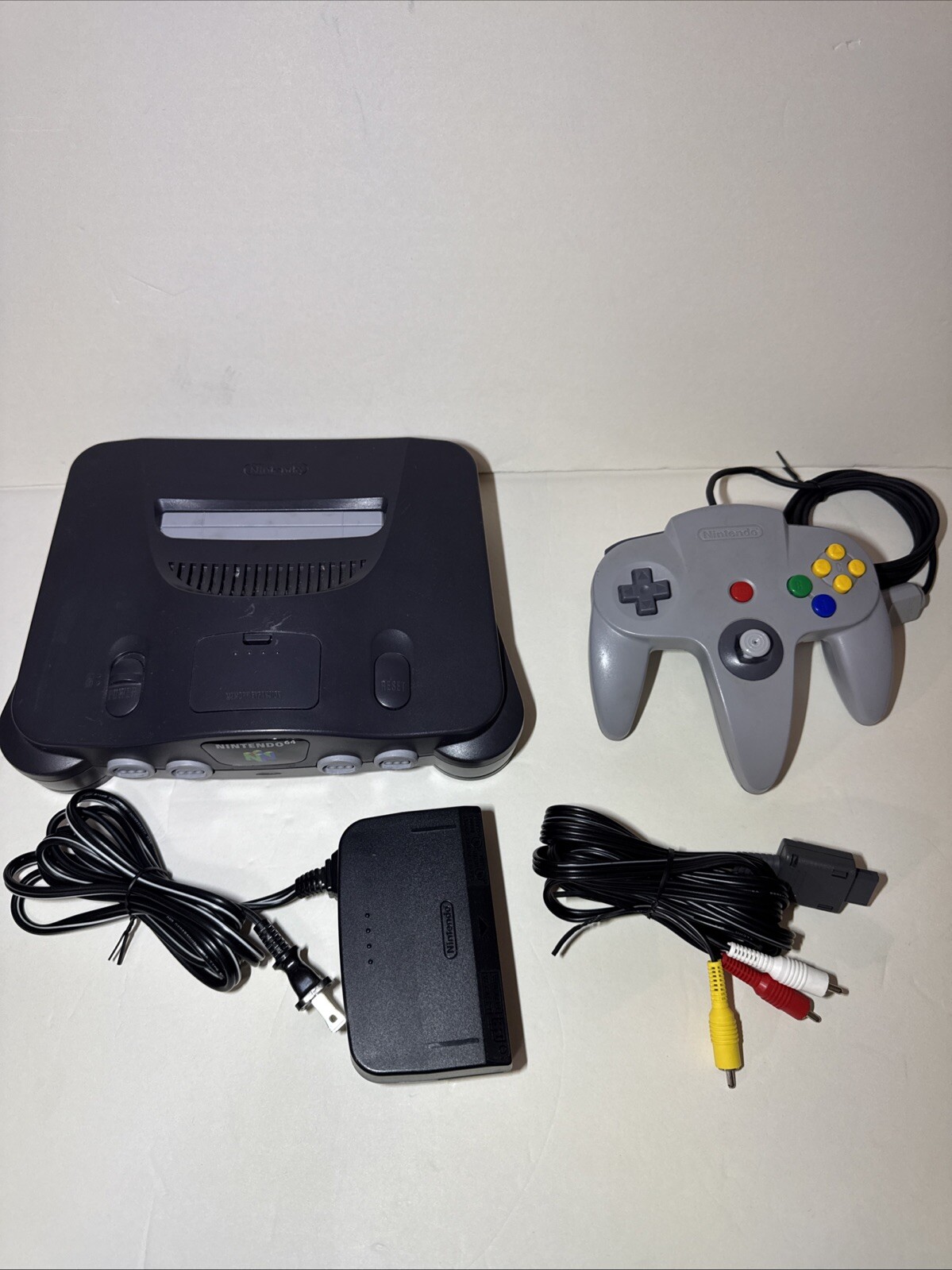 N64 Nintendo 64 Console USA with one CONTROLLER, power adapter and AV cable