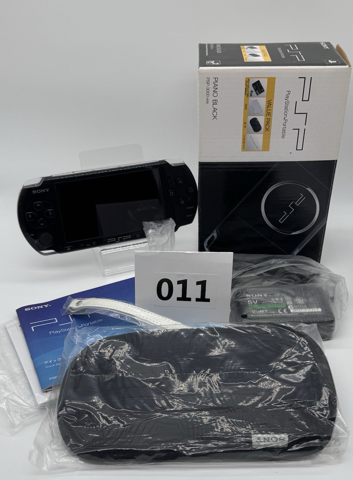 Sony PSP 3000 Console-8gb-Piano Black-Complete in Box-w/Charger, Case, & Strap