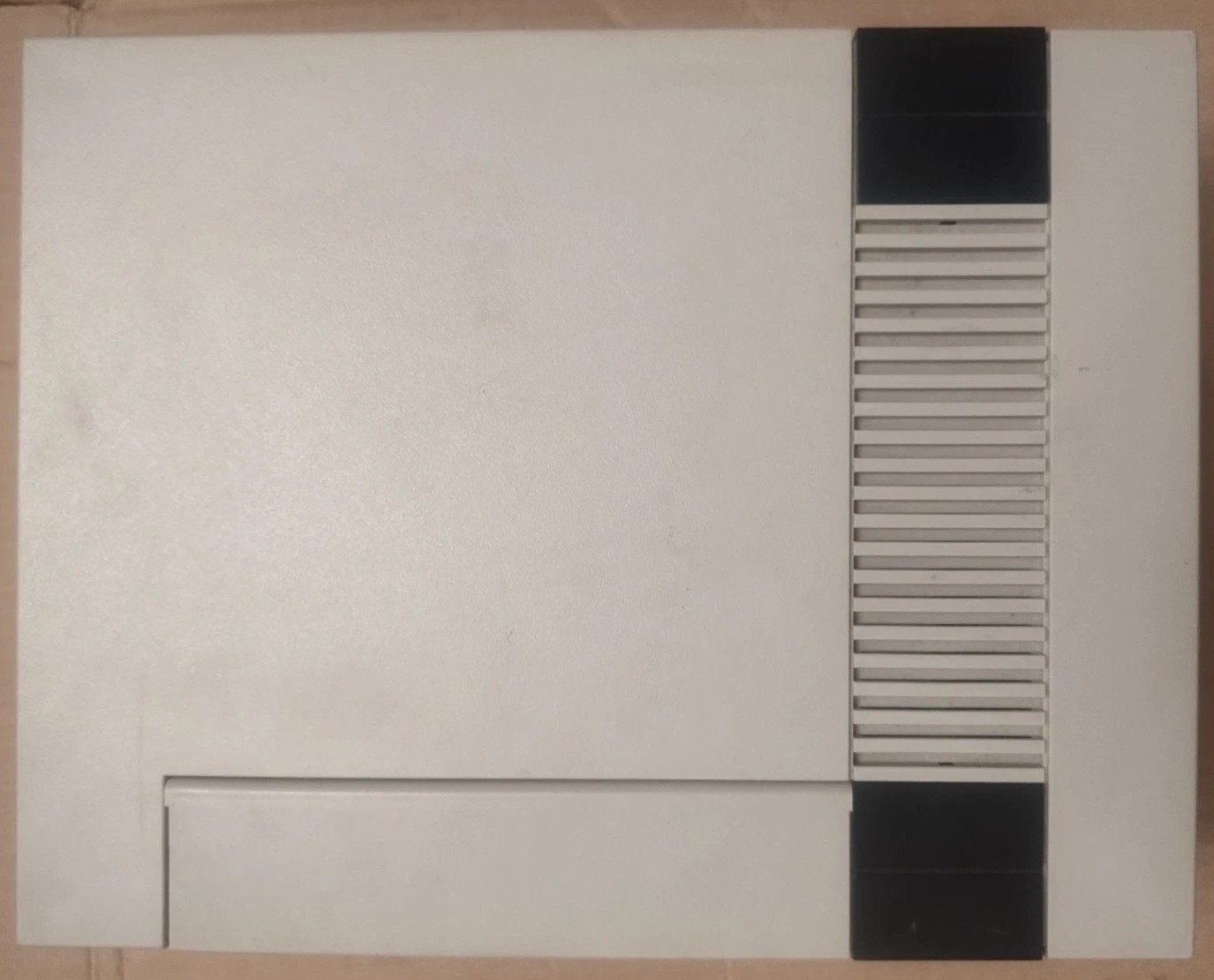 Nintendo Entertainment System NES Action Set *NO GAME* Clean Console, Accessorie