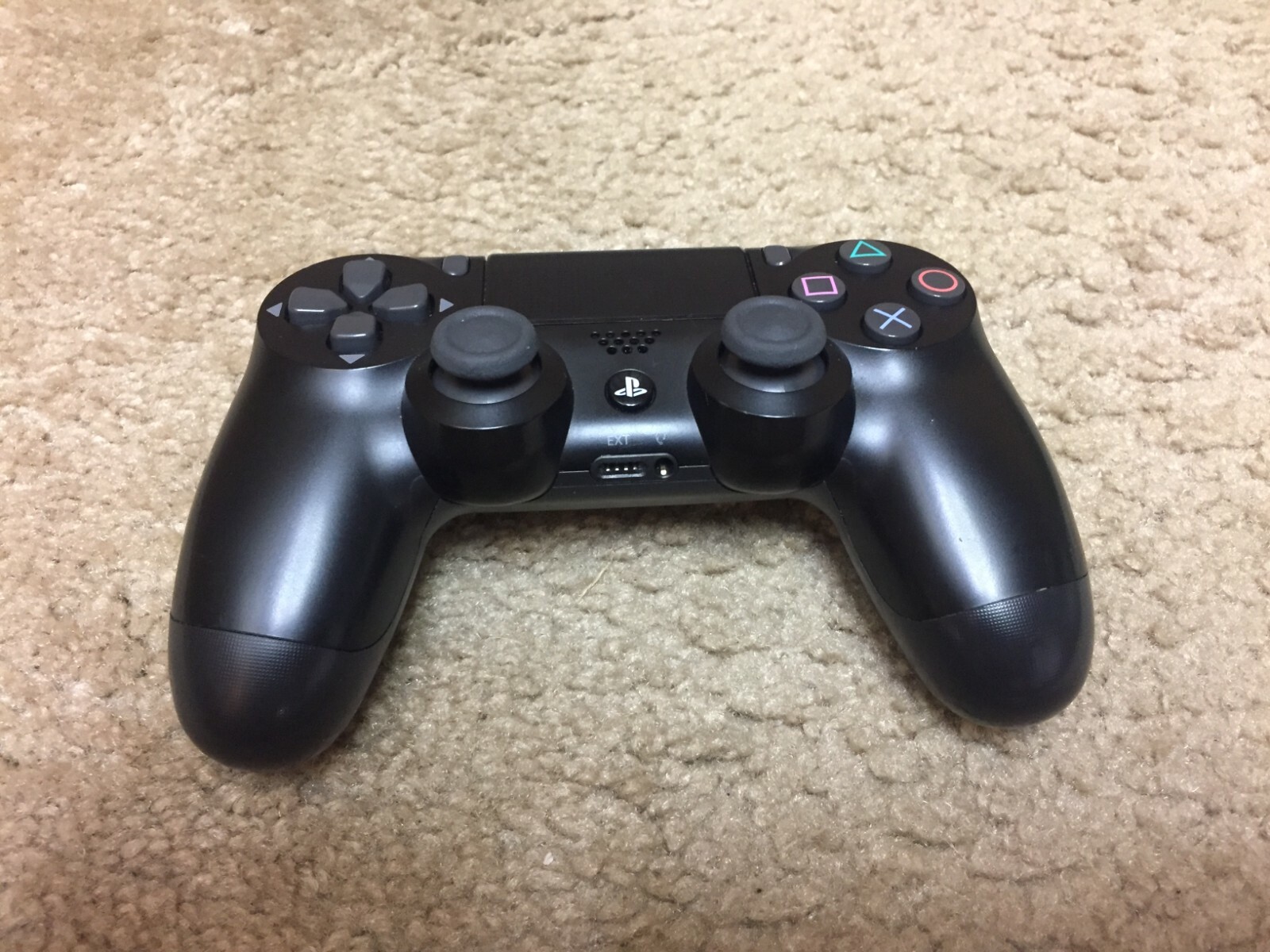 Sony PlayStation 4 (PS4) 1TB Slim Console CUH-2215B Controller Few Months Old!